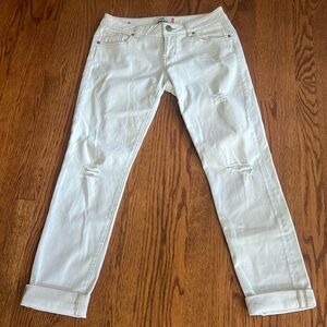 Cabi size 4 Skim Boyfriend jeans